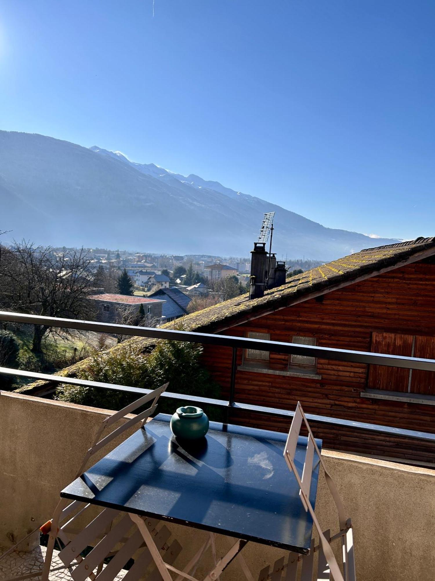 Appartement Au Coeur Des Alpes Albertville Exterior photo